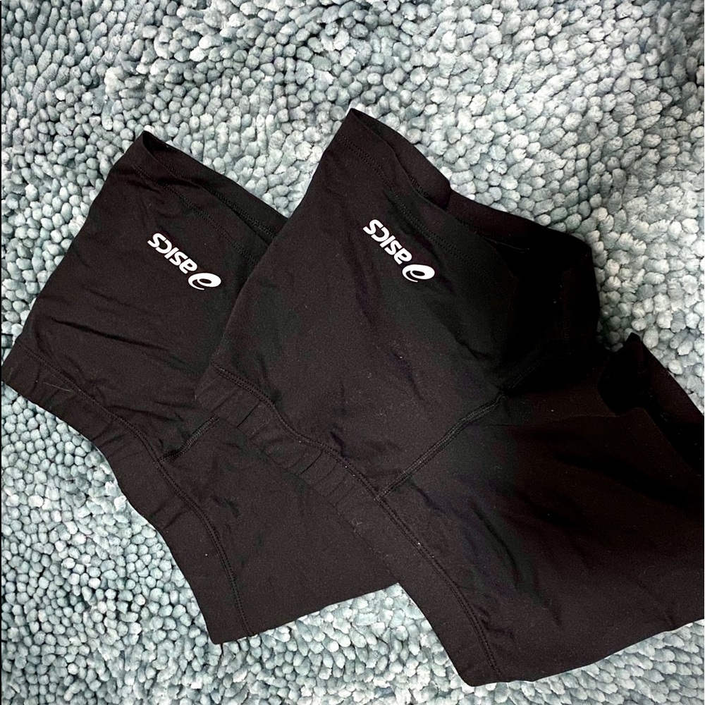 Black ASIC athletic shorts set of 2